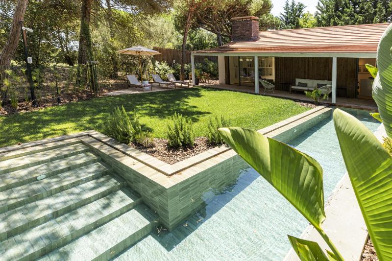 Havenwood Villa by Cadenzalux - image 36
