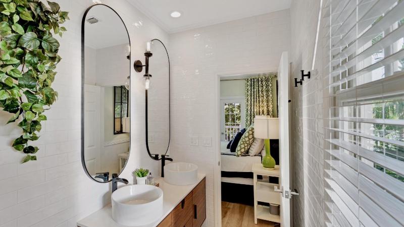 Trumans Trove by Last Key realty - image 10