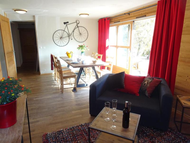 Apartment with Mountain View image 4