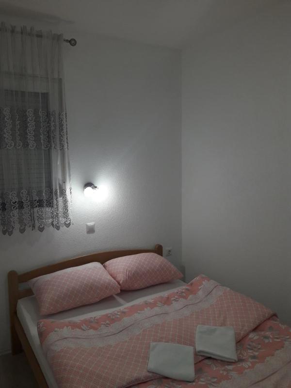One-Bedroom Apartment image 1