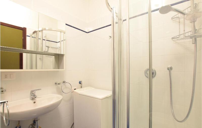 Apartment image 3