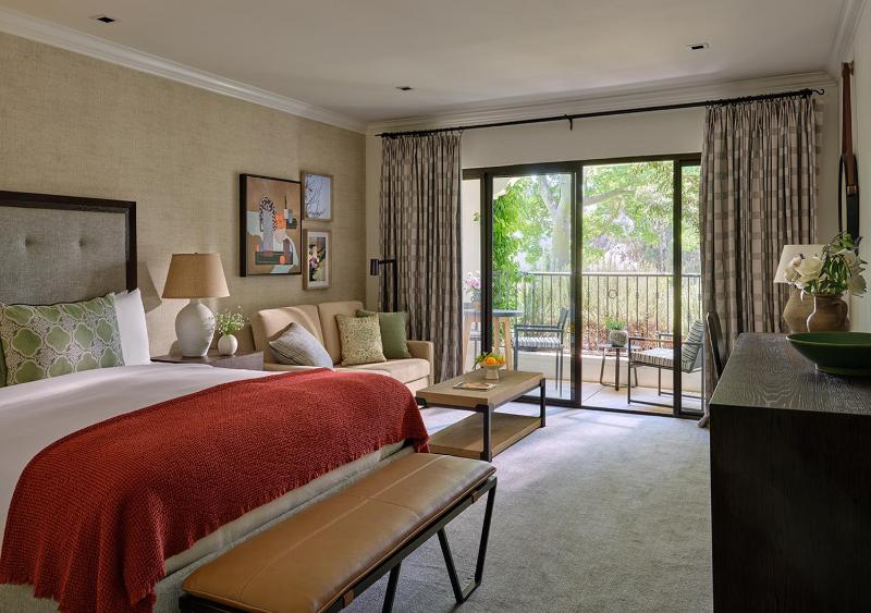 Ojai Luxury Room King Bed image 3
