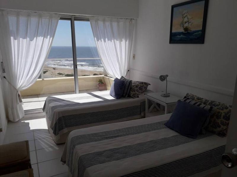 Penthouse piso17 con parrilla Vistas e Inmejorable Ubicación - image 18