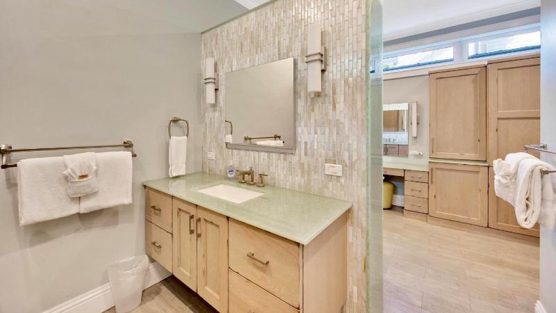 The Royal Compound by Last Key Realty - image 46