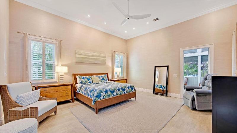 The Royal Compound by Last Key Realty - image 22