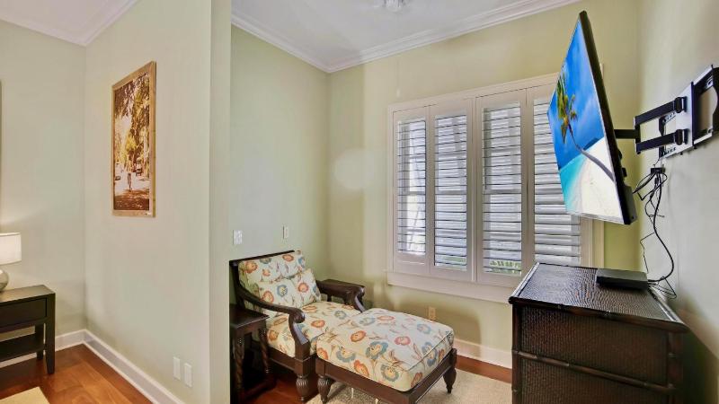 The Royal Compound by Last Key Realty - image 43