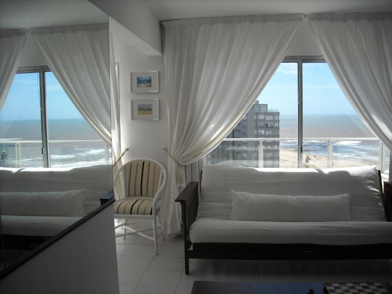 Penthouse piso17 con parrilla Vistas e Inmejorable Ubicación - image 42