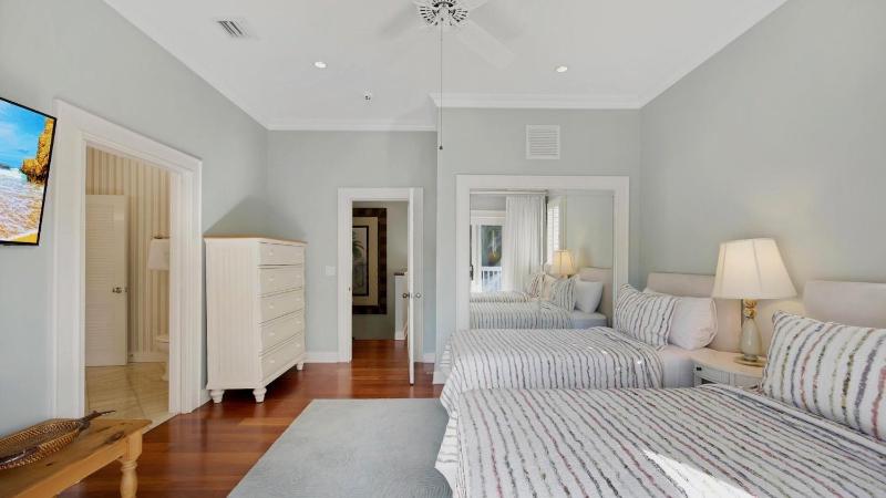 The Royal Compound by Last Key Realty - image 45