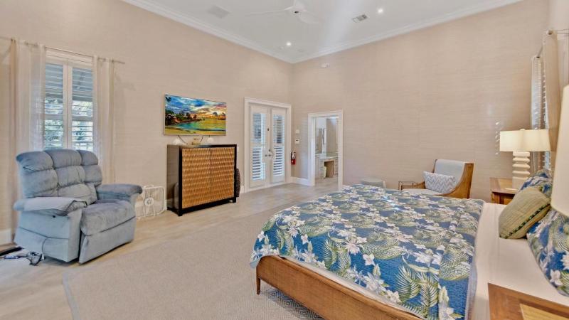 The Royal Compound by Last Key Realty - image 26