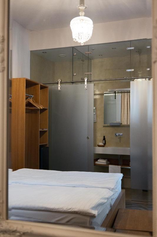 Budget Double Room image 2