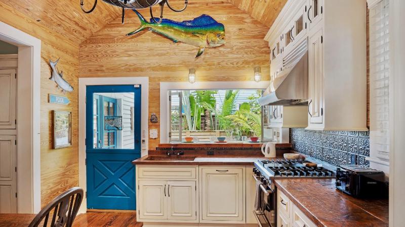 Casa Avila by Last Key Realty - image 4