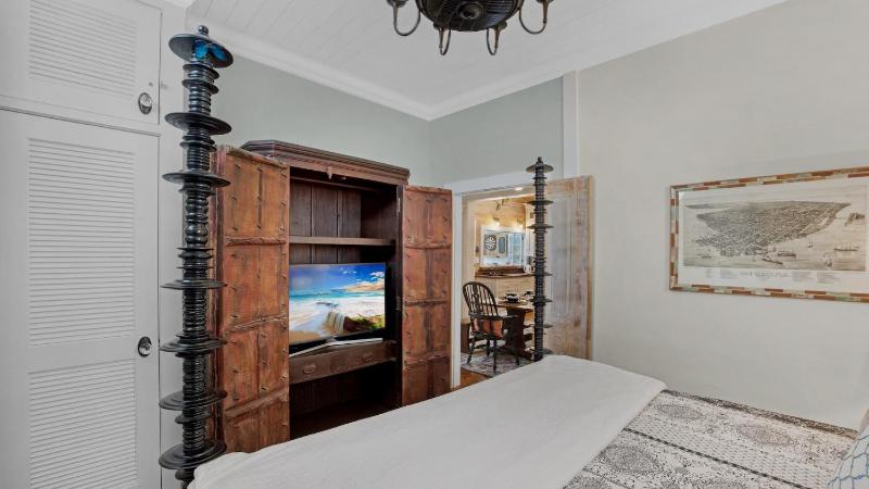 Casa Avila by Last Key Realty - image 3