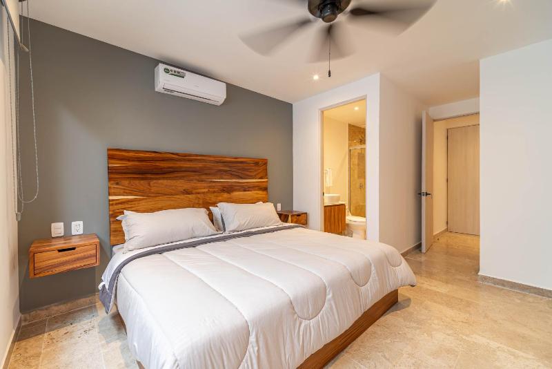 Lux 2 BD with Balcony Rooftop Pool in Aldea Zama - image 26