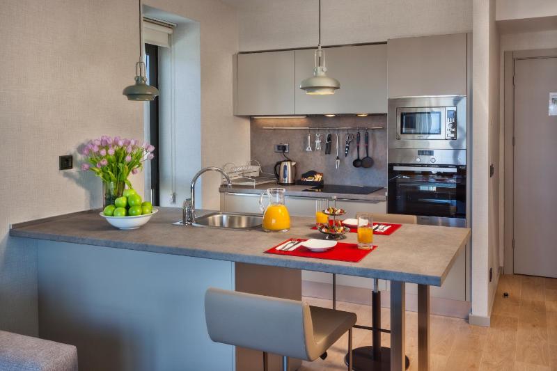 Three-Bedroom Suite image 3