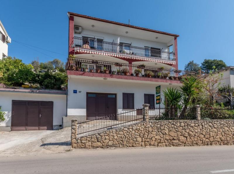 Charming Trogir Apartments with Balcony - One Bedroom Apartment - image 1