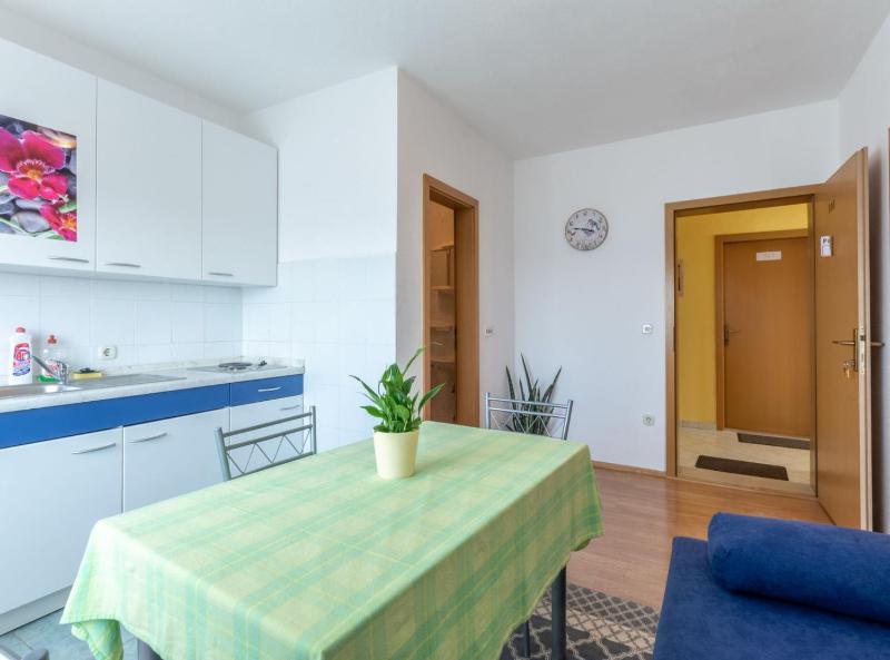 Charming Trogir Apartments with Balcony - One Bedroom Apartment - image 11