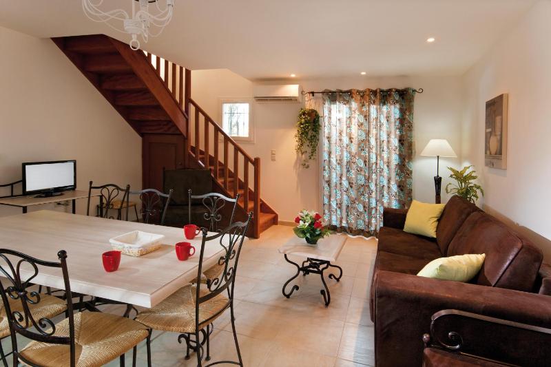 Maisonette (6 adults) image 3