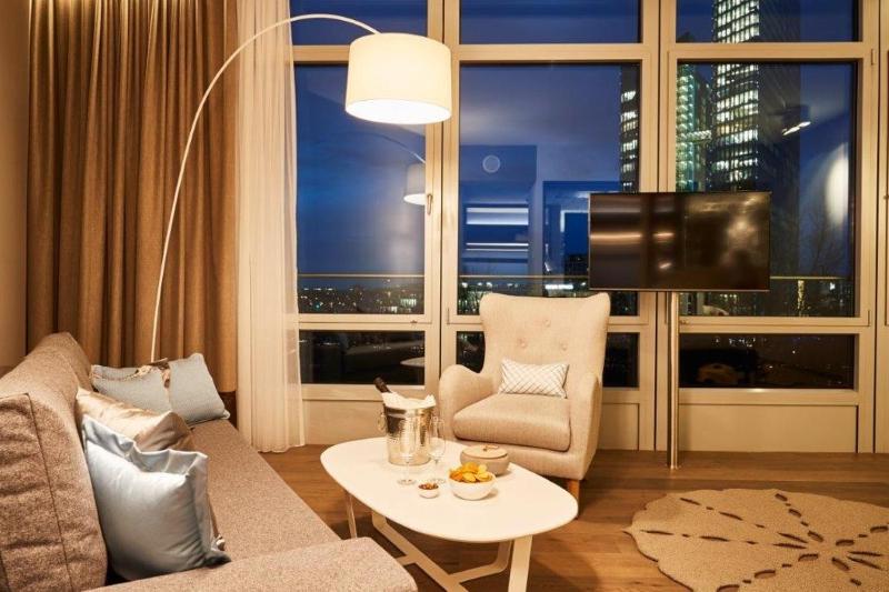 Executive Suite image 2