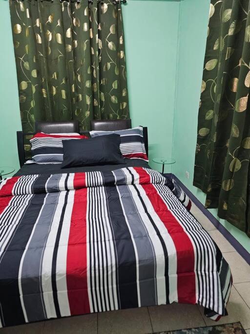 Alexander's Place - image 7