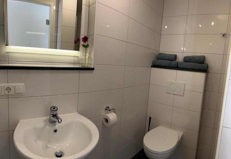 Double Room image 2