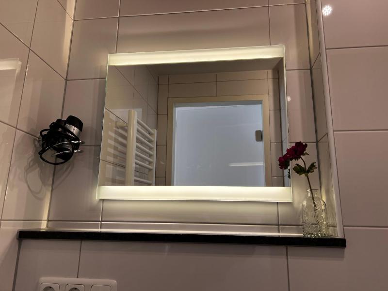 Double Room image 4