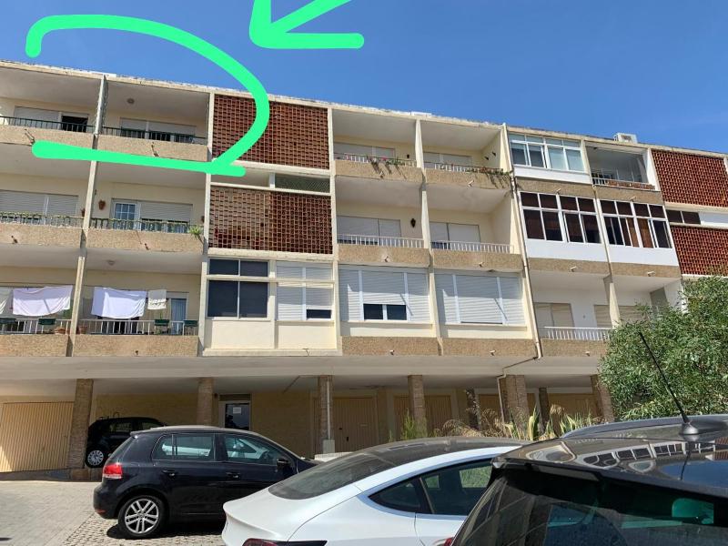Sea View Family Apartment - Balcony - Free Parking - Walk to Beach - image 13