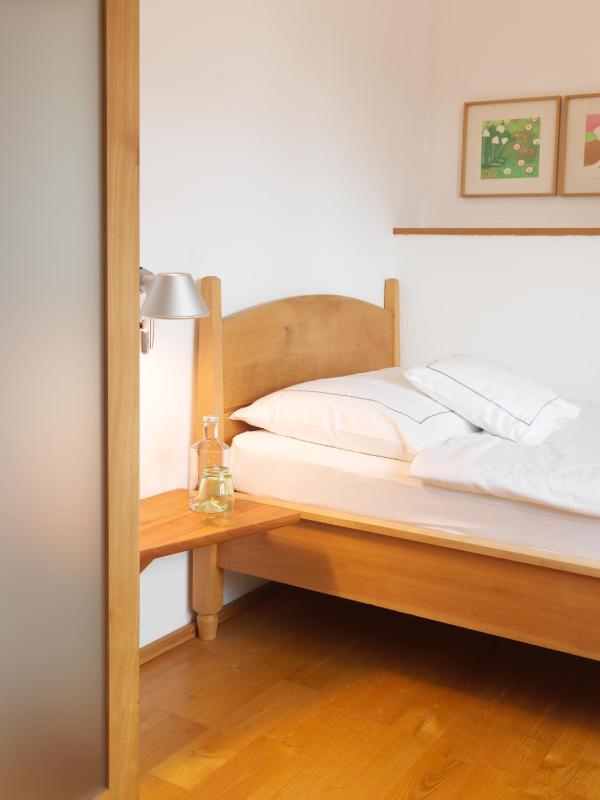 Single Room image 2