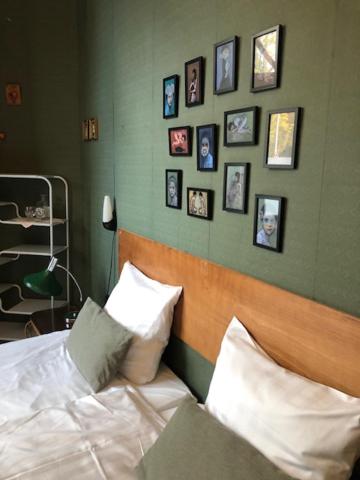 Budget Double Room with Shower image 1