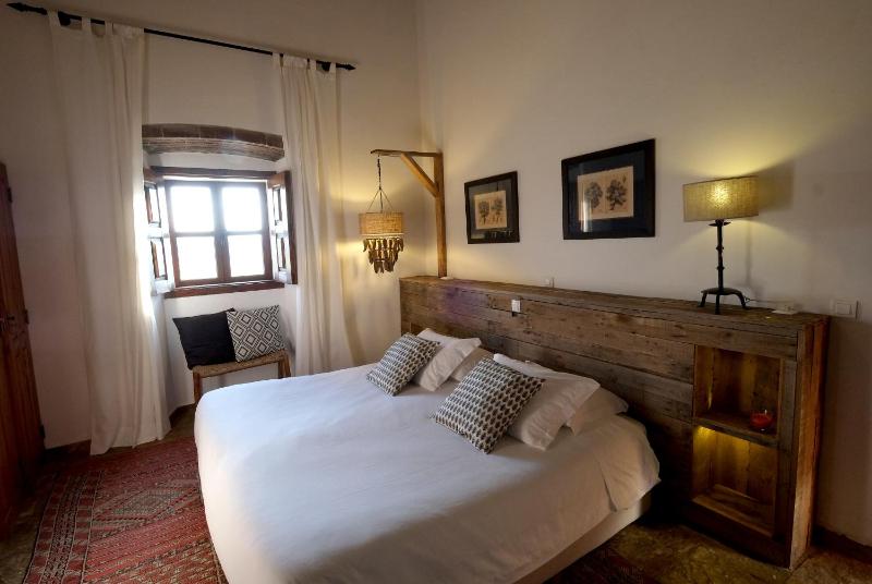 Standard Double Room image 4