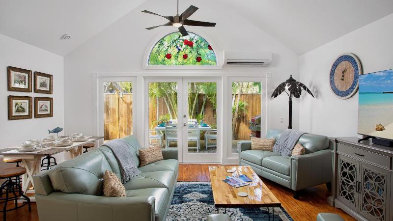 The Poetic Pineapple by Last Key Realty - image 12