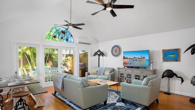 The Poetic Pineapple by Last Key Realty - image 11