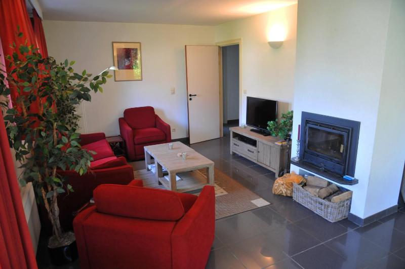 Apartment Three-Bedroom Ground Floor (8 Adults) image 1