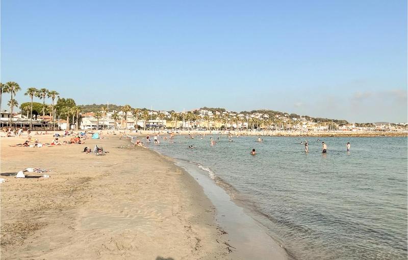Amazing Home In Sanary-Sur-Mer With Wifi - image 21
