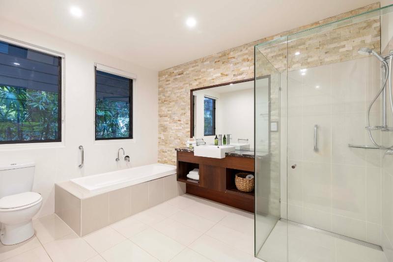 Sea Pavilion - Luxury home sleeps 12 guests - image 25