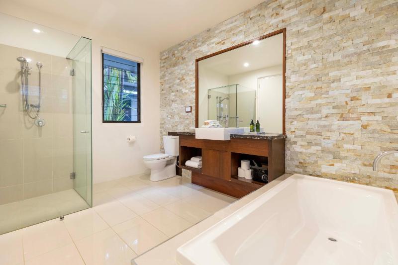 Sea Pavilion - Luxury home sleeps 12 guests - image 12