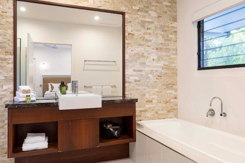 Sea Pavilion - Luxury home sleeps 12 guests - image 29