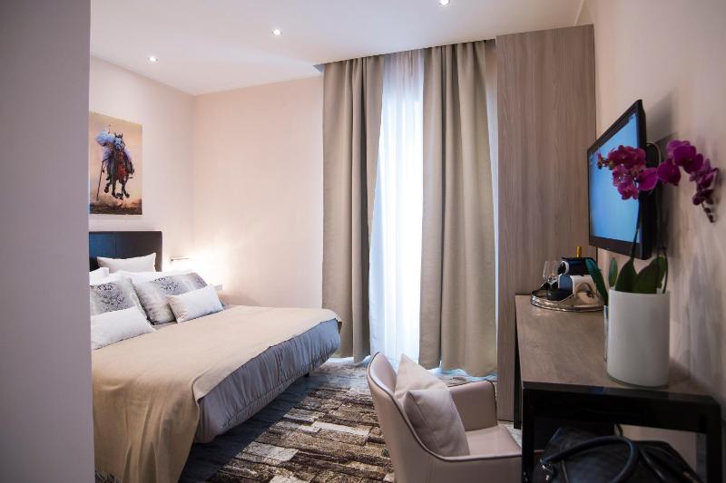 Junior Suite image 2