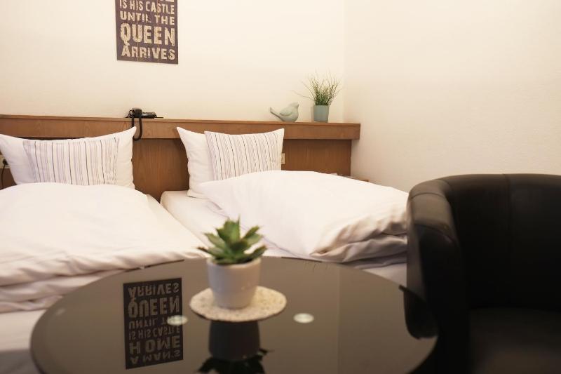 Standard Double Room image 1