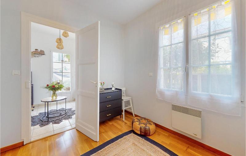 2 Bedroom Gorgeous Home In Royan - image 10