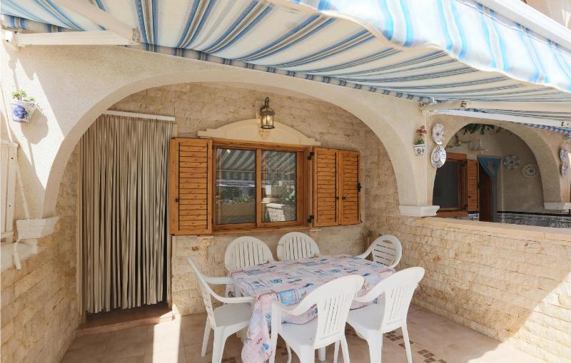 Awesome Home In Santa Pola With Wifi - image 25