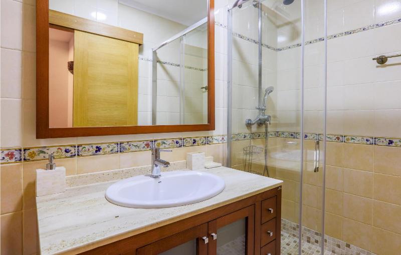 Awesome Home In Santa Pola With Wifi - image 27