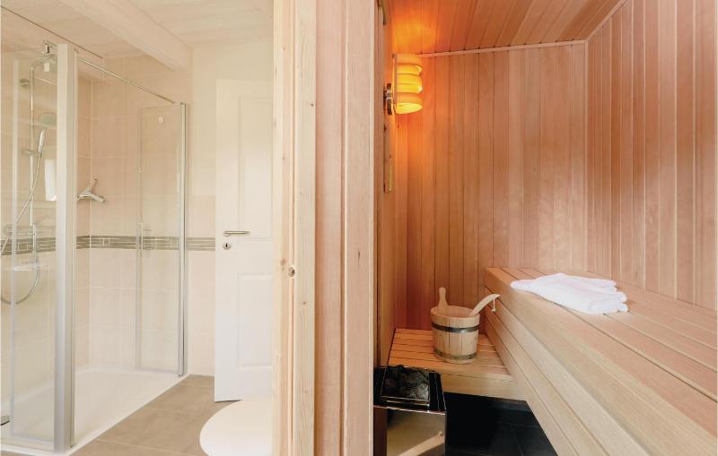 Two-Bedroom Holiday Home image 3