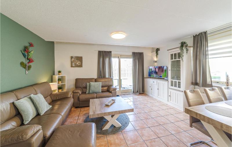 Holiday Home image 1