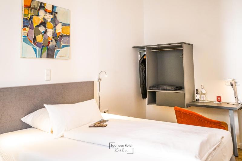 Standard Room image 3