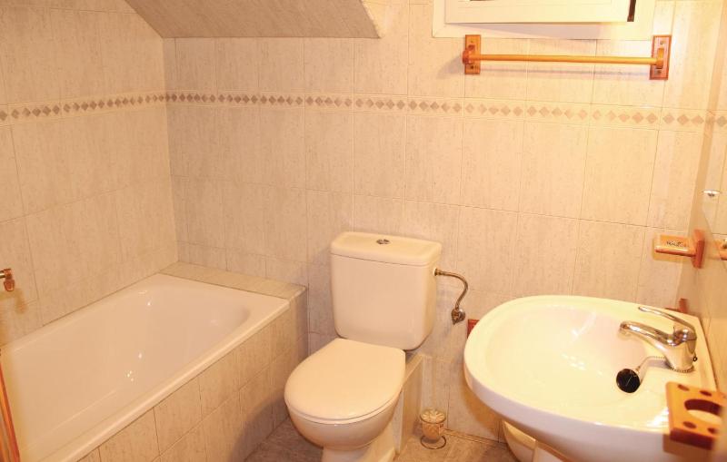 Stunning Home In Torrox - image 15