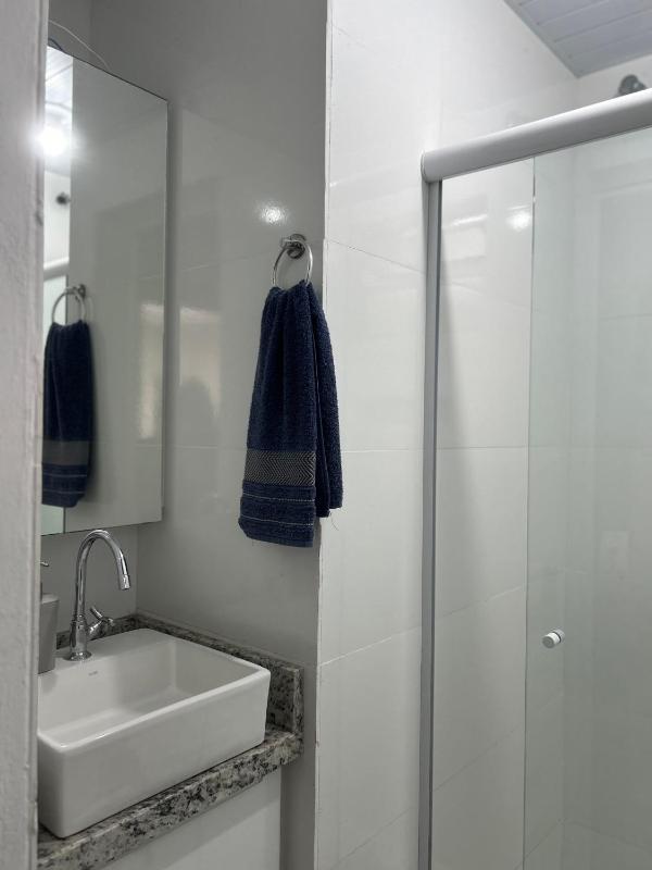 Chalé com lareira & jacuzzi privativa aquecida 300 m da Praia e Roda Gigante - image 26
