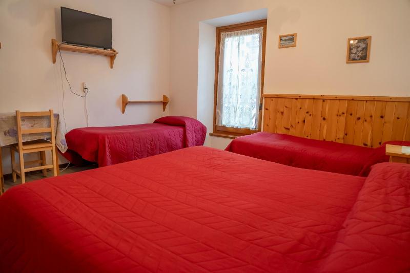 Quadruple Room image 3
