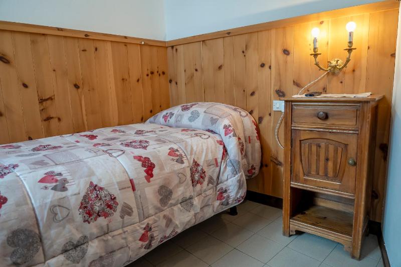 Single Room image 3