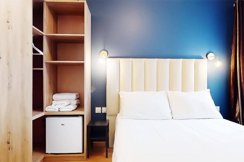 Triple Room with Private Bathroom image 4