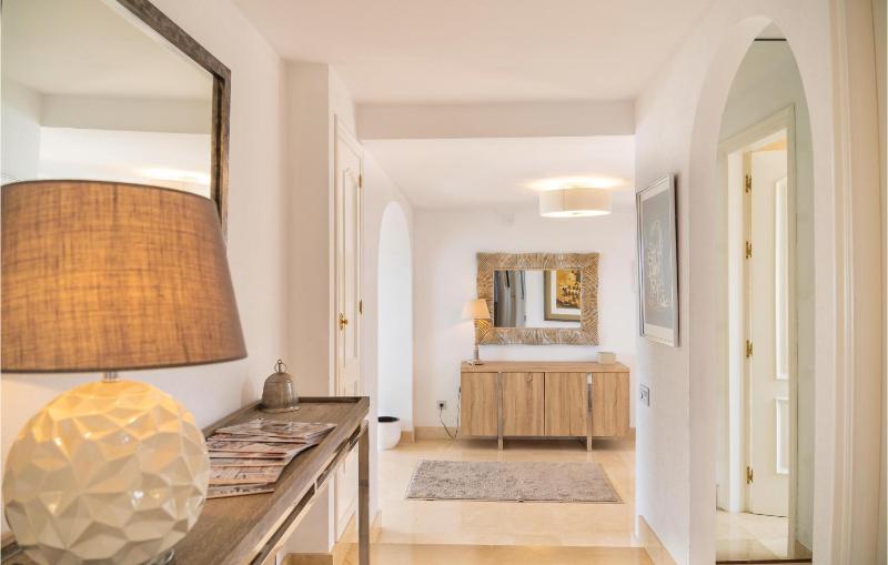 Gorgeous Home In Marbella - image 6